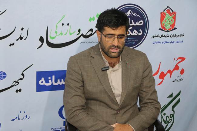 رسانه‌ها، بازوان اصلی انتقال پیامِ ایثار و جهاد به نسل جوان هستند